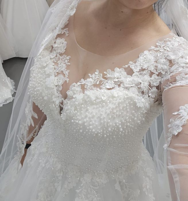 Vand rochie de mireasa
