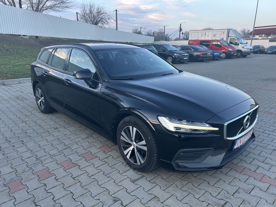 Volvo V60-nov 2020 Manuala
