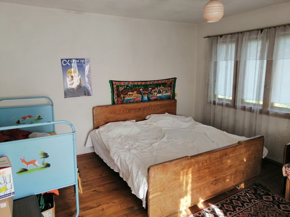 Къща в с. Струпец, общ. Роман