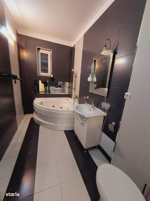 Apartament 2 camere 60 m2, terasa 60 m2, parcare, Zorilor, zona de cas