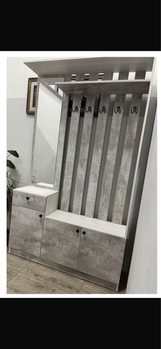 Шкаф сатылады прихожкаға