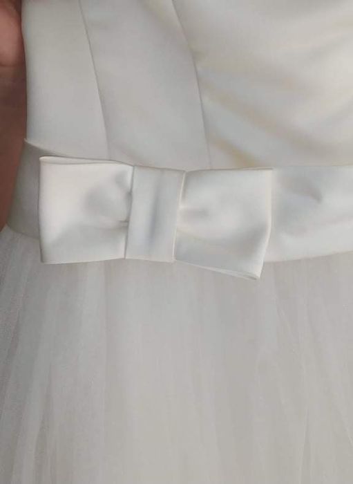 Сватбена рокля и аксесоари