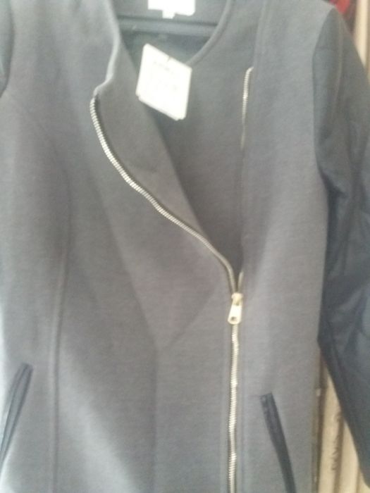 Продам женское пальто 13 тыс.
