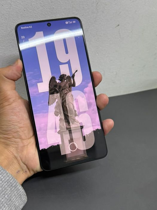 POCO F6 528gb 12+12озу