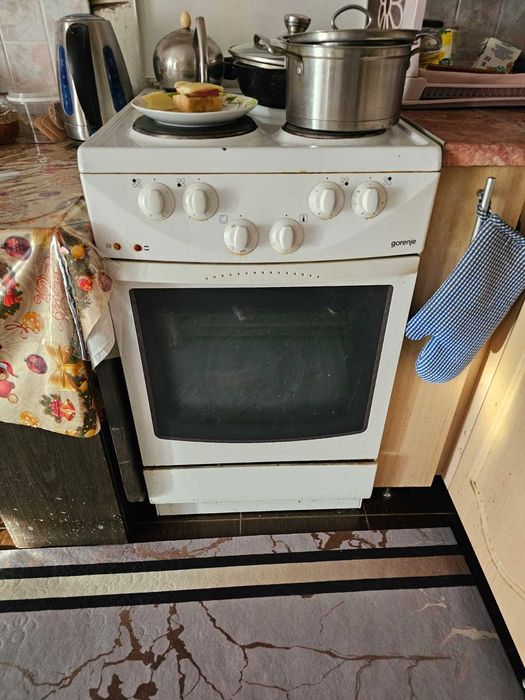 электрическая плита с духовкой