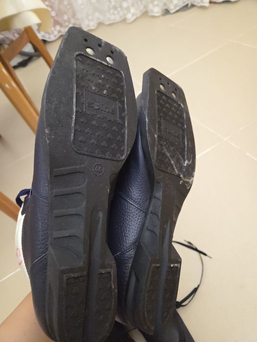 Лыжные ботинки по 3000, 43, 44 размера