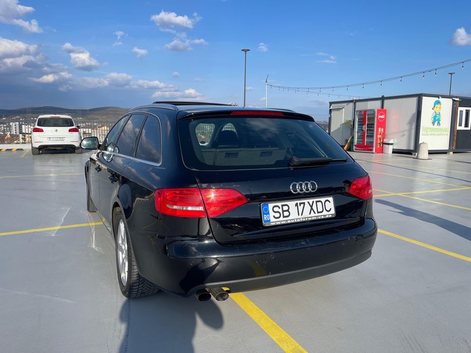 Vand Audi A4 B8 2.0 tdi*trapa panoramica*