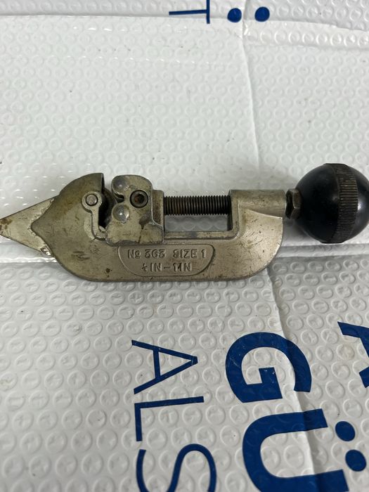 Taietor de tevi aluminiu si cupru