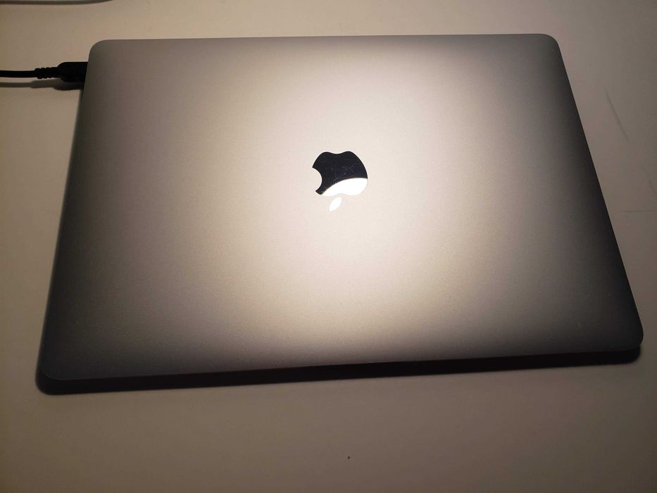MacBook Air "Core i5" 13" Early 2019 Retina Display