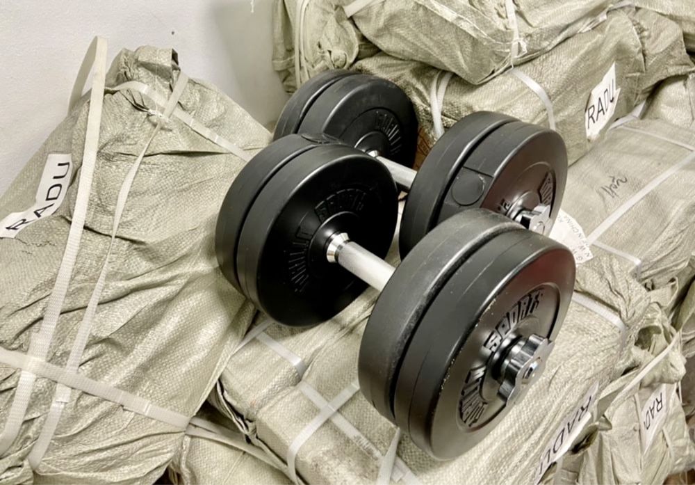 Gantere reglabile noi set 25 kg ambele,12,5 kg+12,5 kg=25 kg  Pret 199
