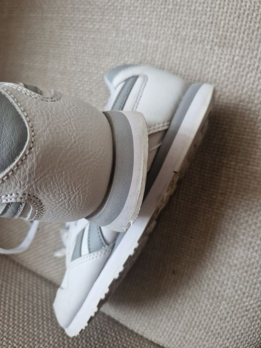 Дамски маратонки  Reebok 37