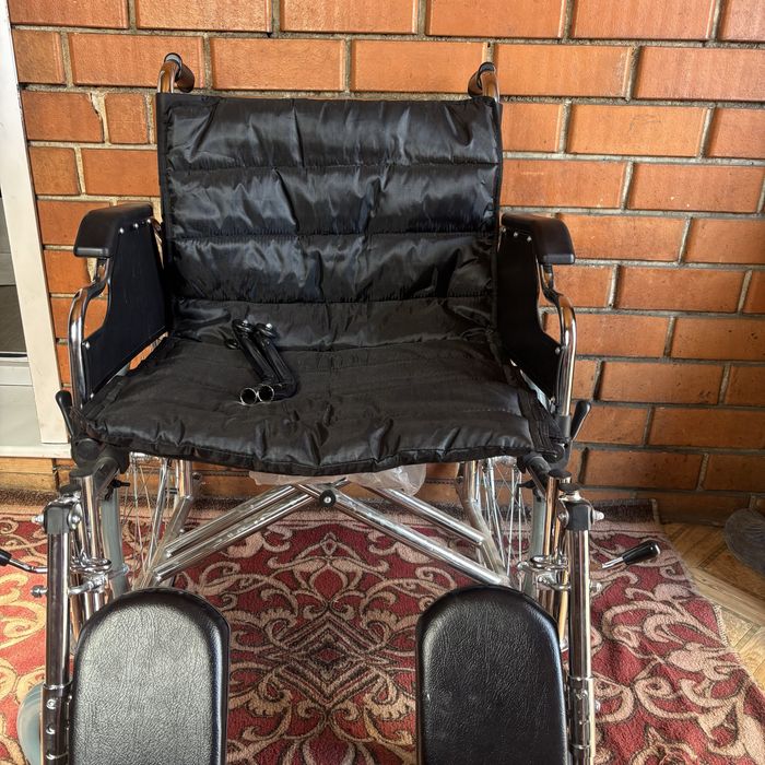 Продам коляску инвалидную