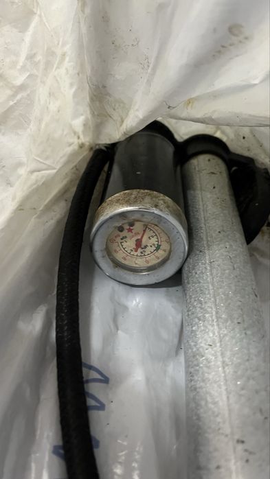 Насос ручной для накачки шин