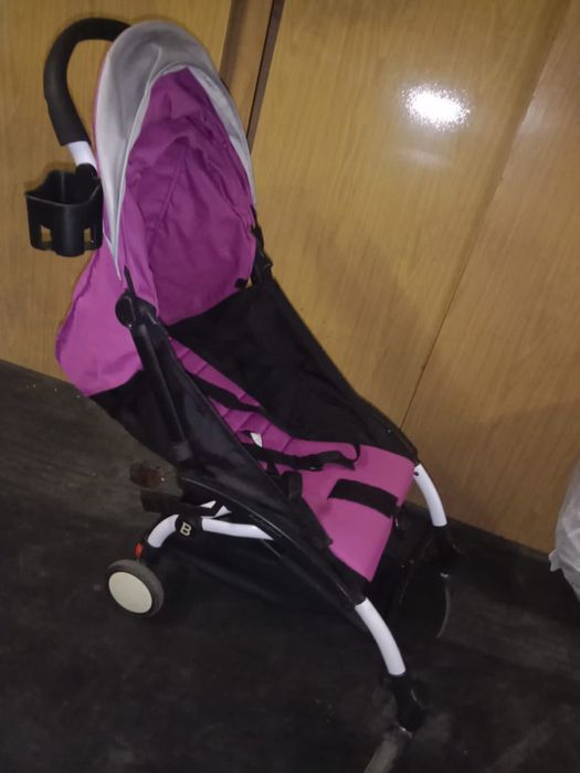 Продам коляску прогулочную, легкую