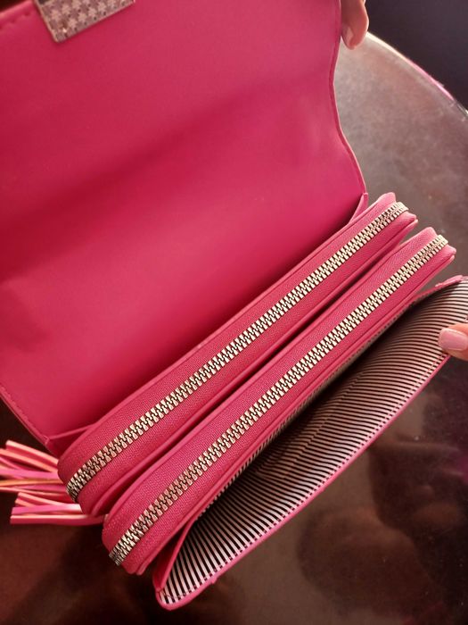 Дамски чанти-чисто нови