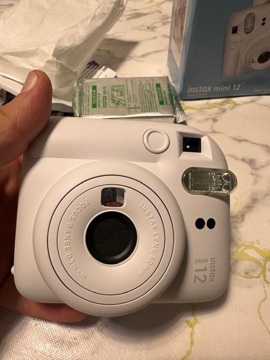 Fujifilm Instax Mini 12 Clay White + плёнка