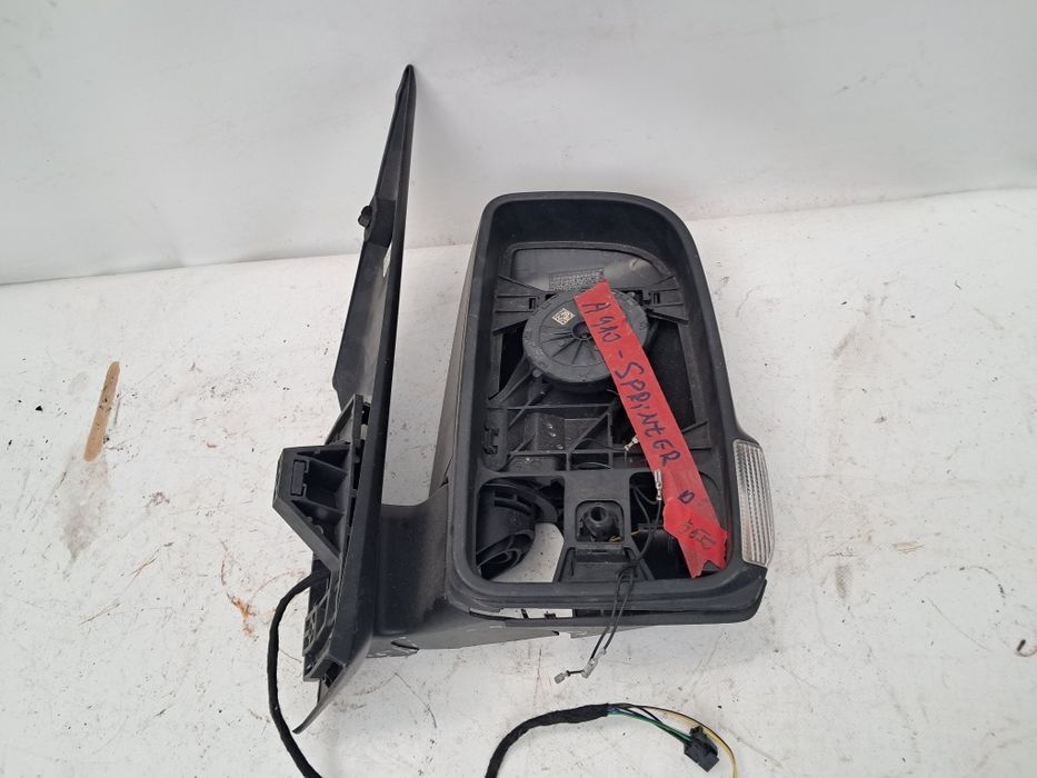 Огледало Mercedes Sprinter W910