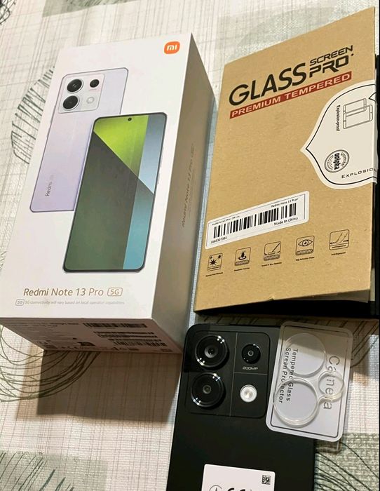 Протектор за дисплей и задна камера