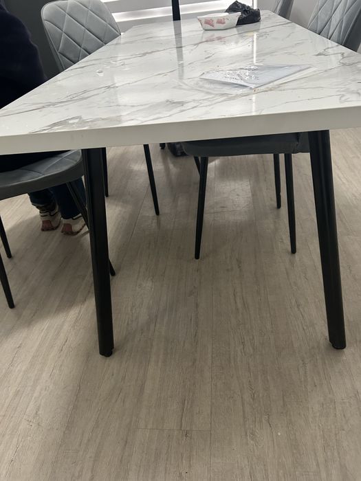 Стол кухенный для кухни