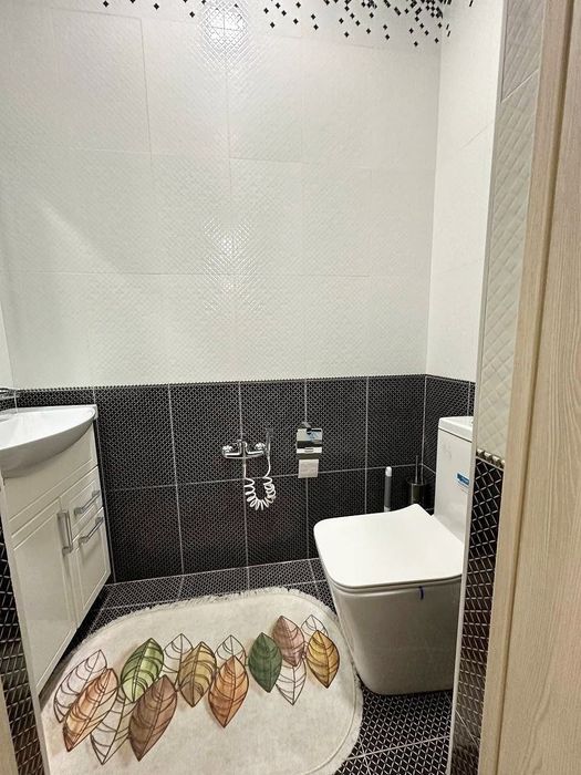 Dream House Продается 3 комнатная квартира ремонт 8-роддом, Глинка