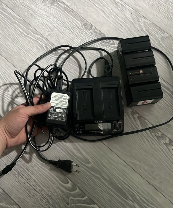 Сатылады Sony 2500 Sony 2000