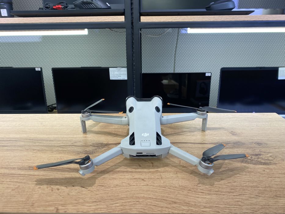 Квадрокоптер DJl Mavic Mini 4 Pro, сумка, пульт, 2456/А10