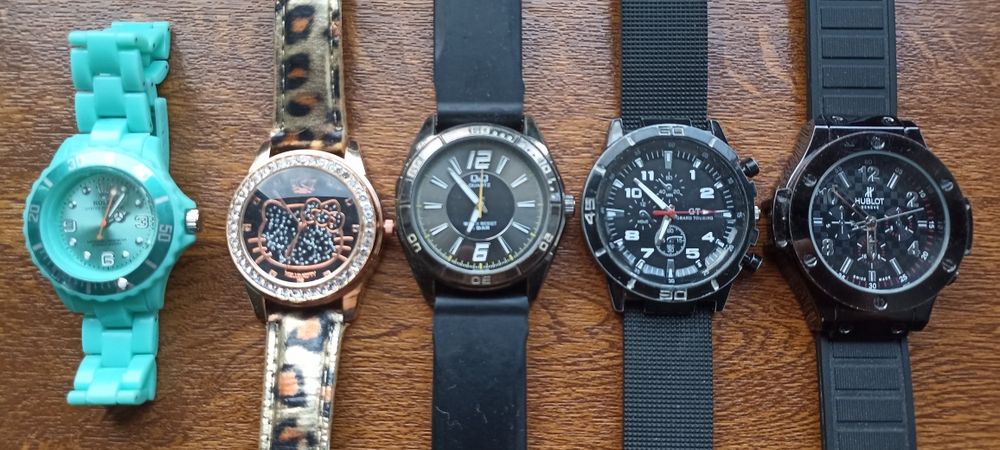 Часы по 3000 за штуку