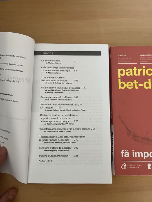 Lot 2 carti business – HBR's 10 Must Reads: Strategia + Fa imposibilul!