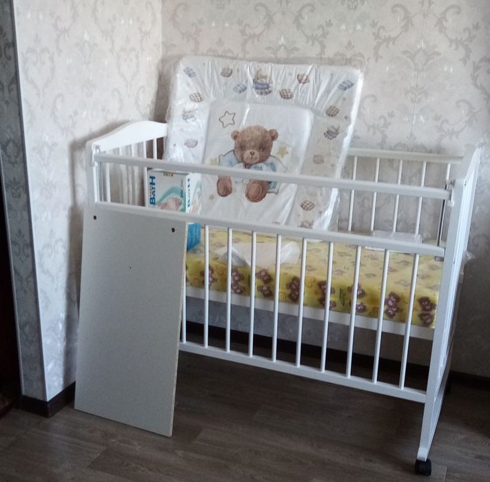Продам кровать детскую