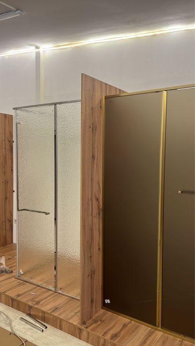 Душевые кабинки / Душевые перегородки