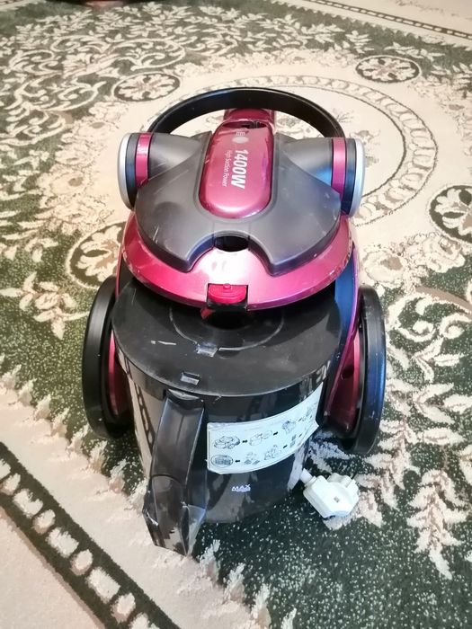 Продам рабочие пылесосы LG и Samsung б/у, стакан, в хорошем состоянии,