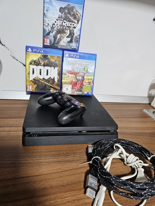Pachet PlayStation 4 Slim de vânzare