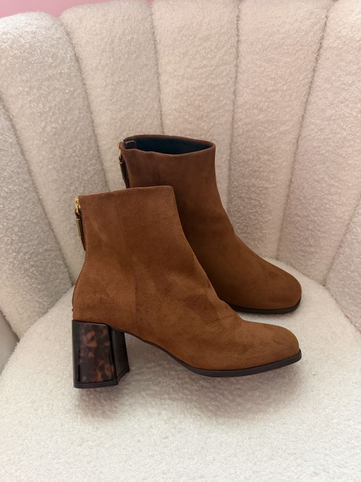 Нови боти River island