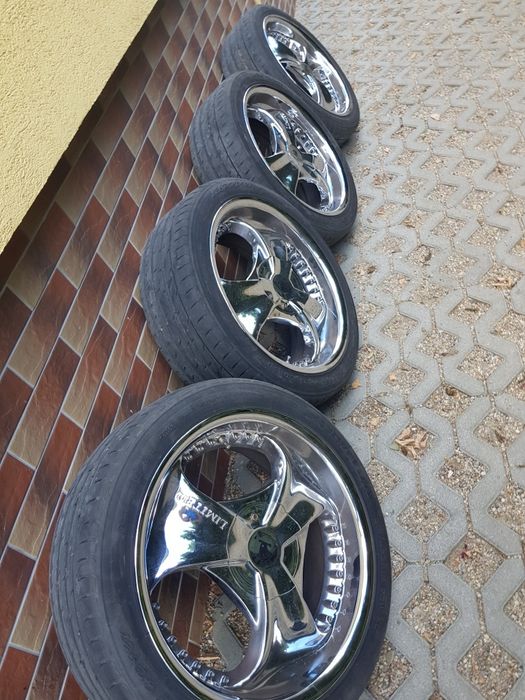 Vând jante R18 cromate