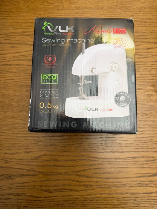 Продам мини машинку для шитья