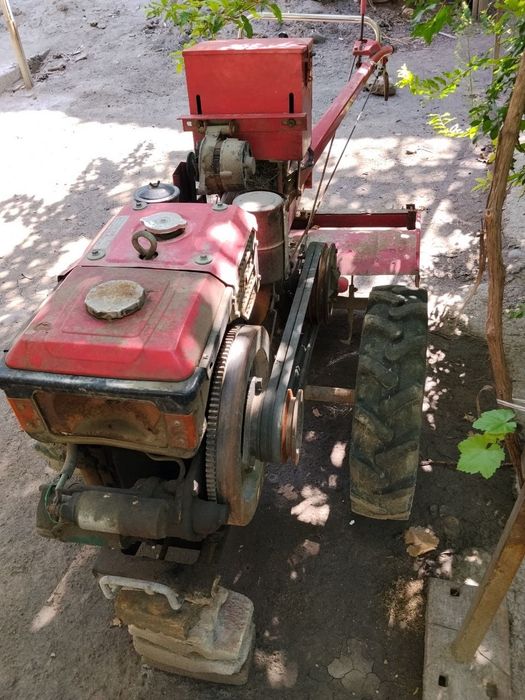 Dizel motor kultivator sotiladi