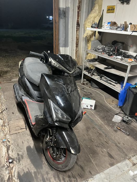 Продам м8 про срочно