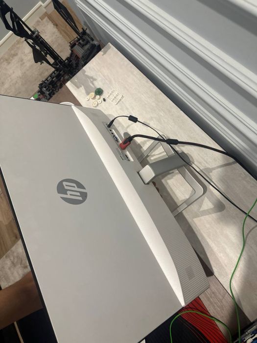 Продается монитор Hp27ea