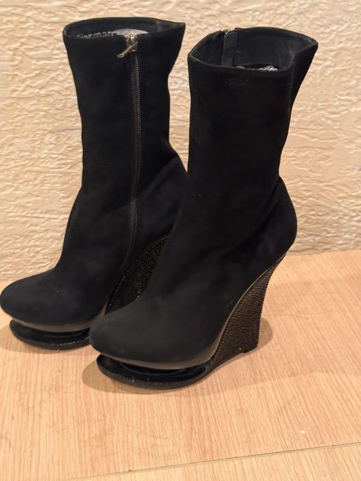 Батильоны на платформе