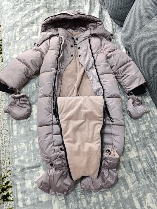 Продам детский зимний комбинезон.