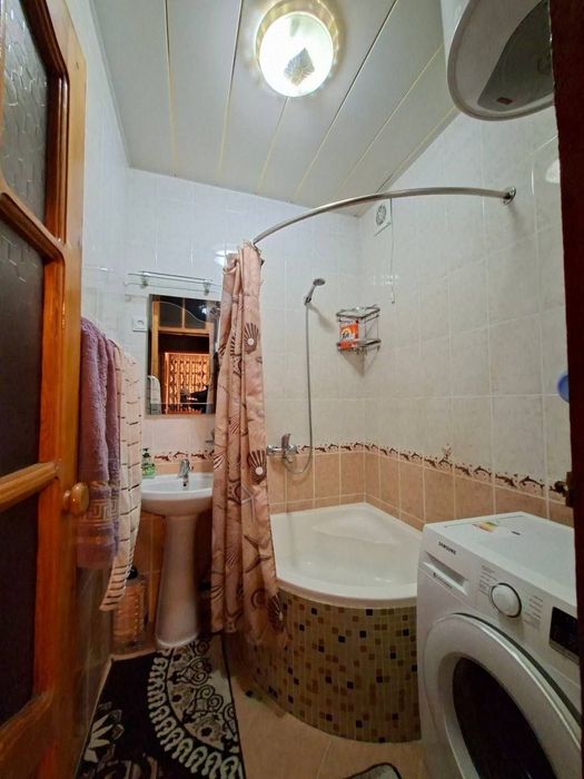 Uy sotiladi 3 mavze 2 etaj 3 - xonali