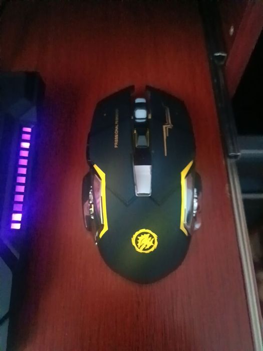 Комплект компьютер сотилади