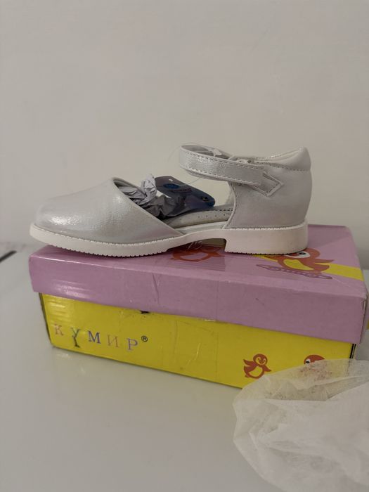 Туфли на девочку