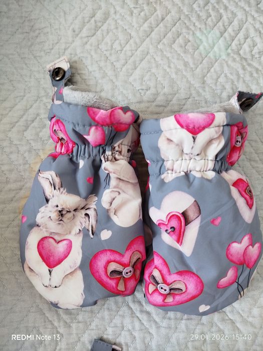 Продам детский зимний комбинезон для девочки