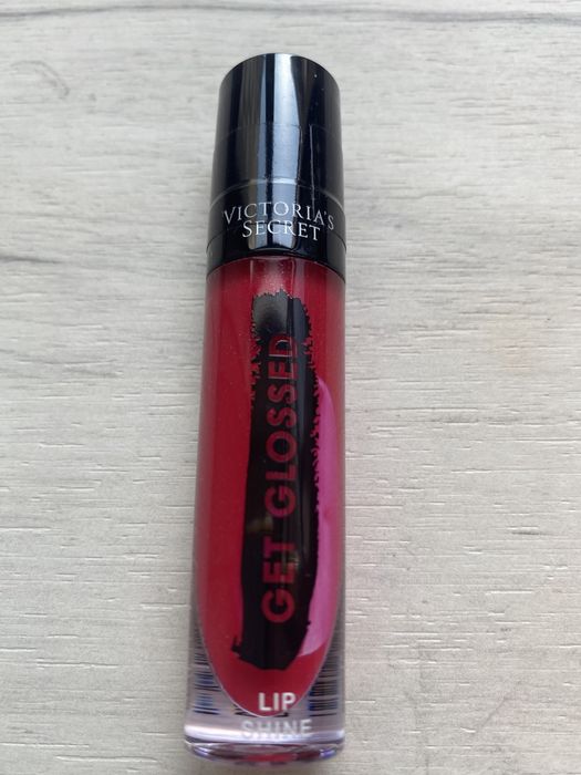 Помада Викториас Секрет из Америки