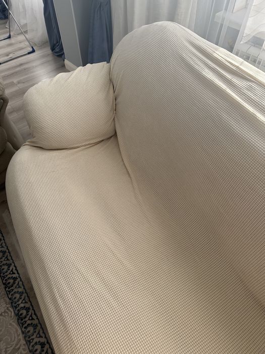 Чехлы на диван