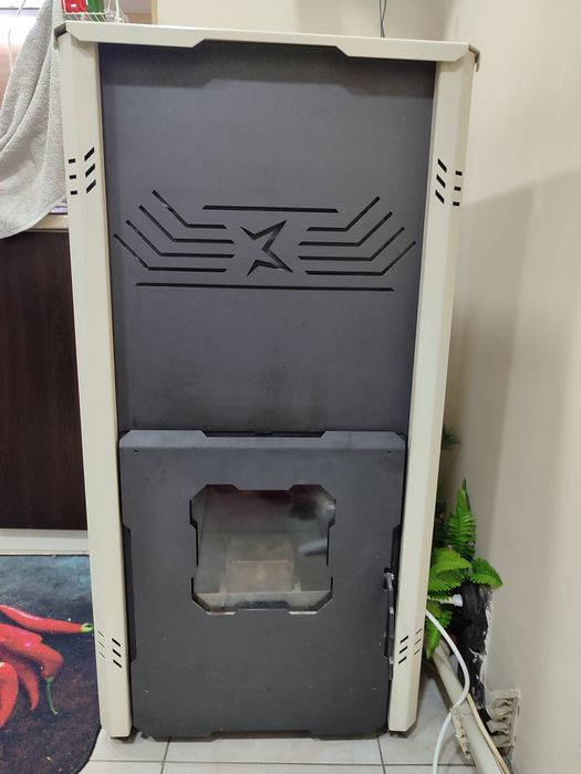 Пелетна камина Firestar W18