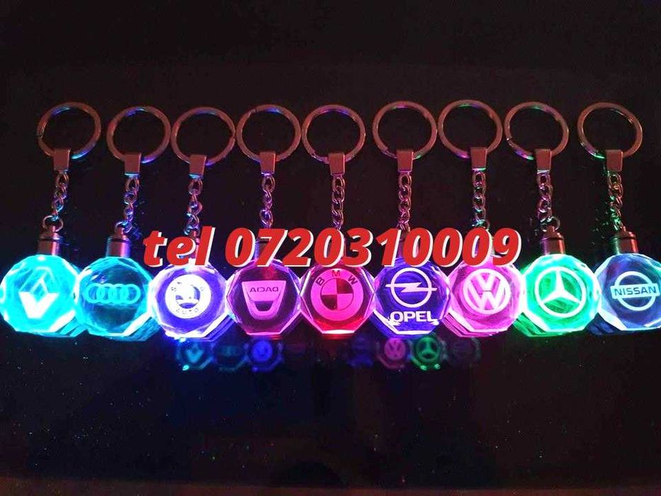 Breloc Sticla - Cu Iluminare Led 6 Culori Renault