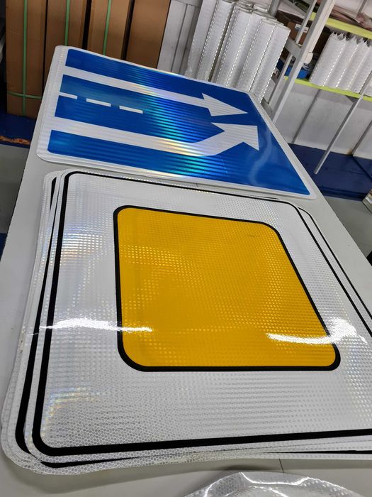 Дорожные знаки от производителя