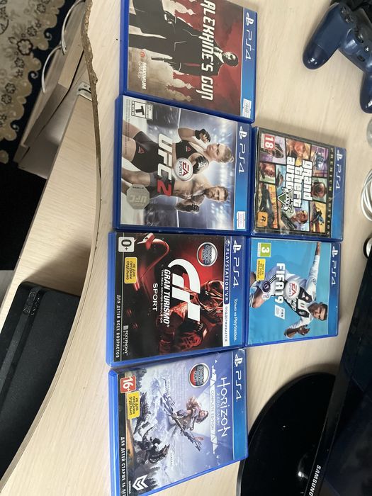 Продам пс4 слим 1тб в идеальном сост